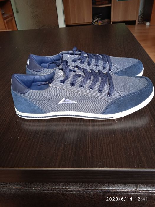 Teniși Veer bărbați.