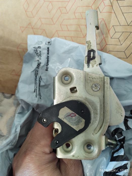 Брава за дясна врата  за Полски P Фиат 126