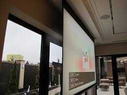 Экран для проектора (моторизированный) (3,0 x 2,0 м)