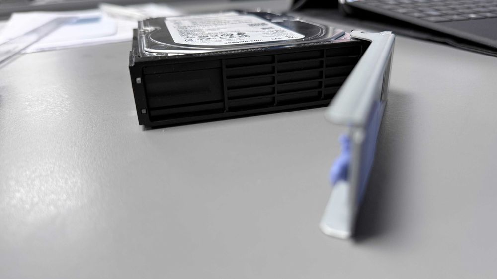 HDD Echipament de stocare  IBM 8TB 7.2K rpm 12Gb SAS