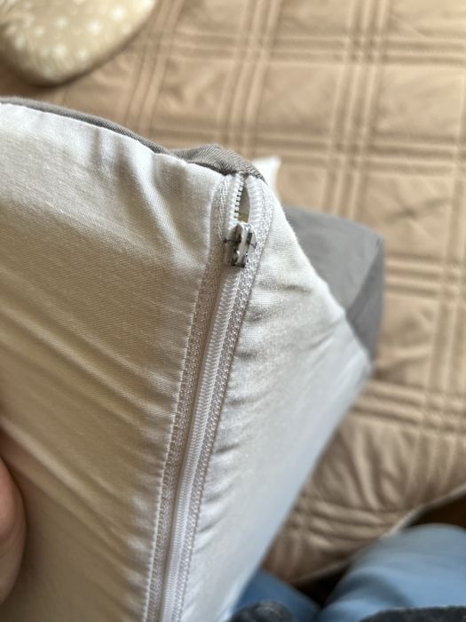 Антирефлуксна възглавница с 30° наклон за бебе