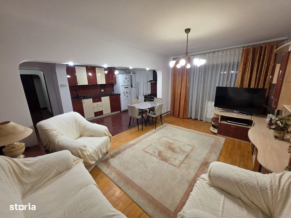 Apartament 4 camere de vânzare Ultracentral etaj 1