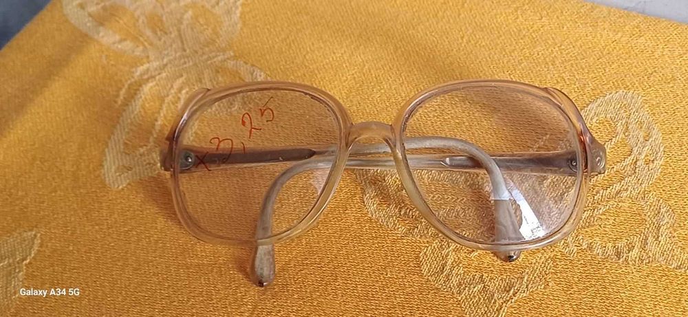 Ретро диоптрични рамки/ Очила с диоптър