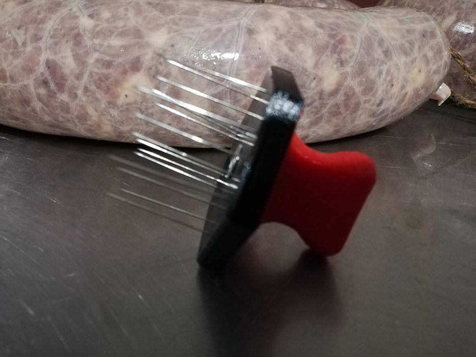 Уред за дупчене на колбаси.