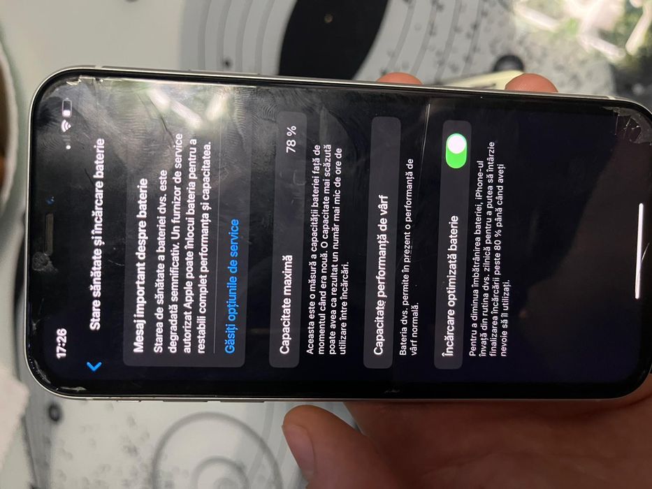 Vând iPhone xr  bun