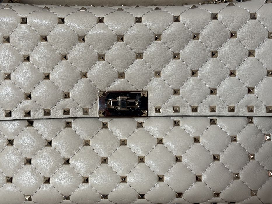 Valentino Garavani Ivory Rockstud Spike Large чанта