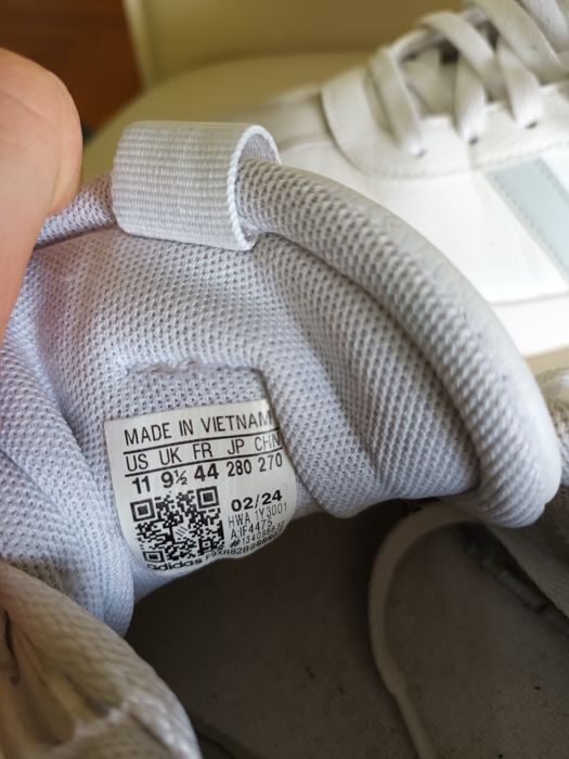 Adidași adidas 44