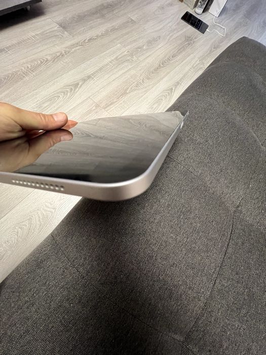 Ipad AIR 4  модел А2316 - 64GB без SIM карта