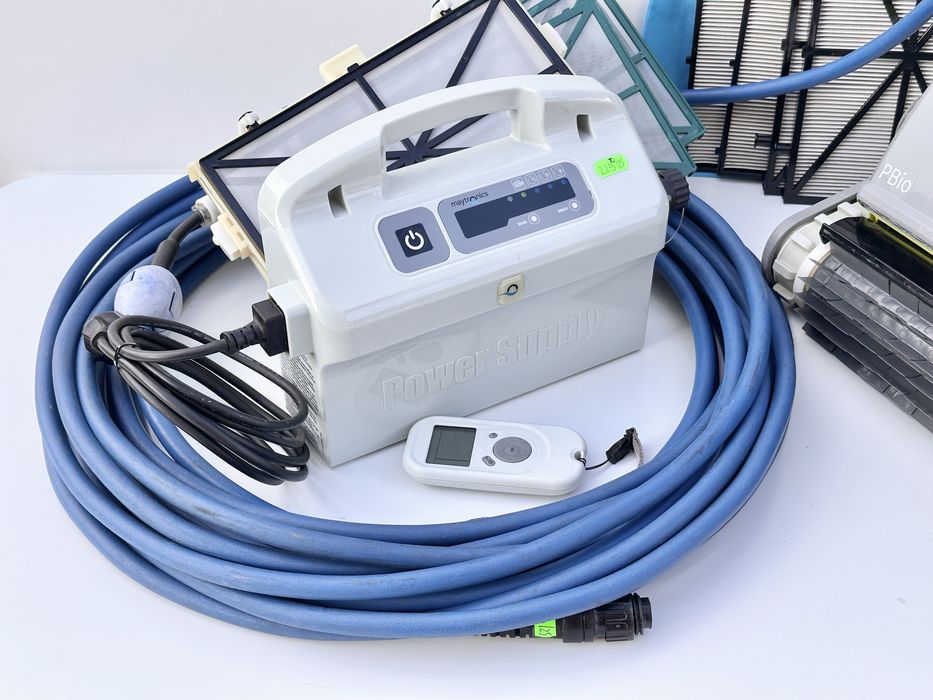 Robot de piscină Dolphin BIO Suction PoolBot