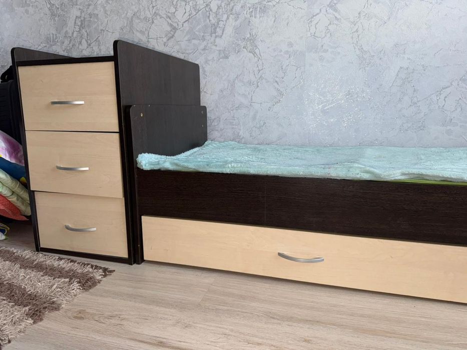 Кровать подростковая