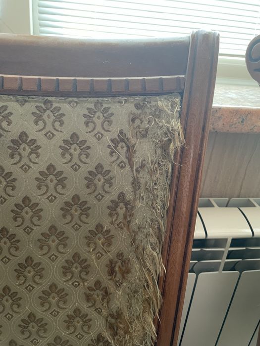 Продам 6 стульев