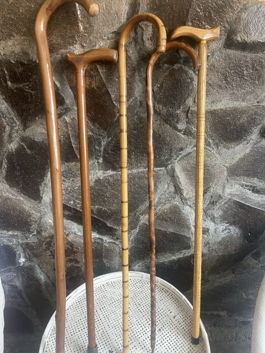 Vind cirje ptr colectionari