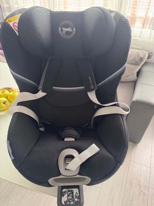 Cybex Sirona - столче за кола
