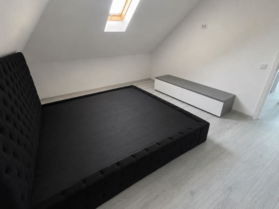 Casa  , parter plus mansarda.