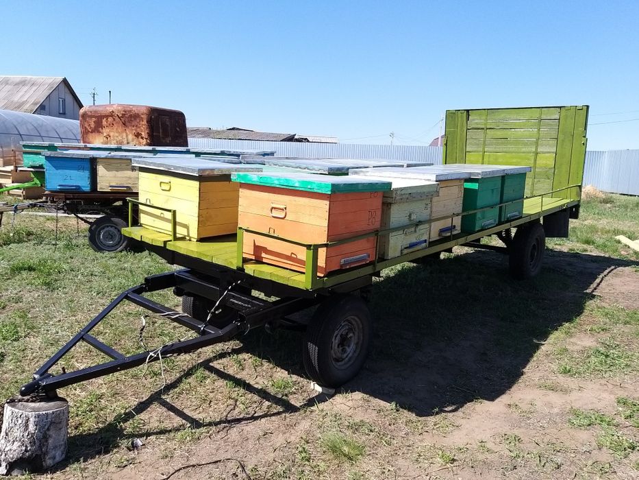 Прицеп пчеловодческий