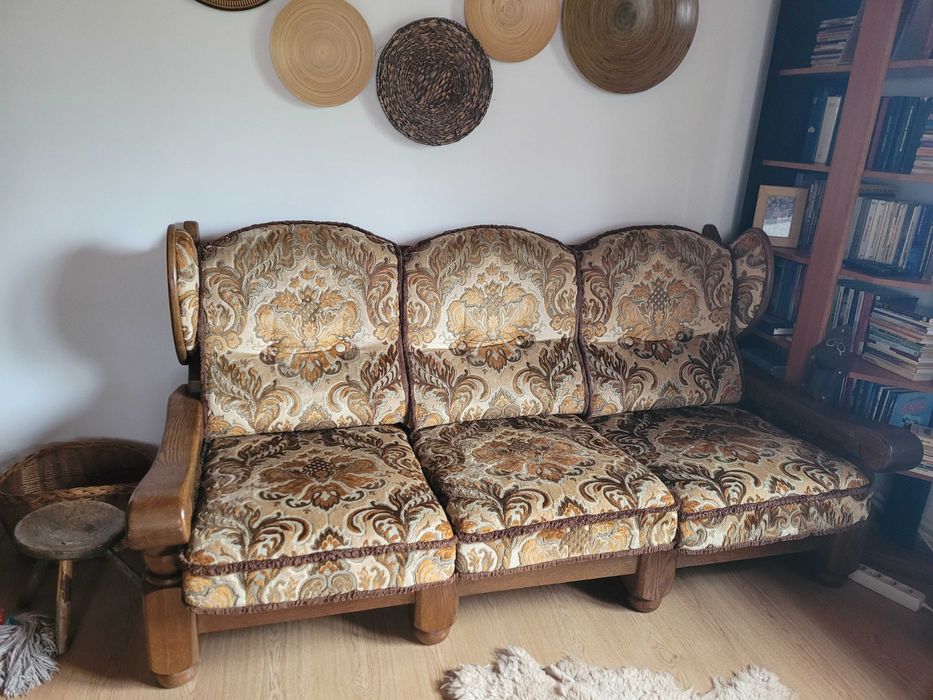 Vand Canapea cu fotolii rustice ,antik,cu brate din stejar si 2 comode