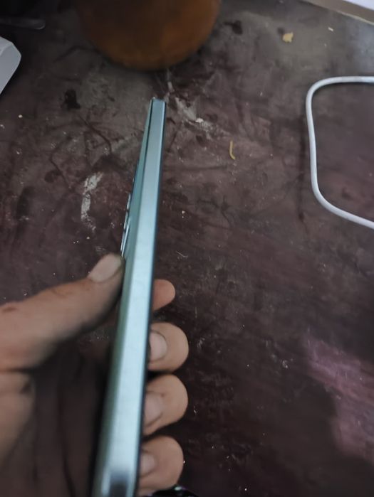 Vevo v27e 100% kafolat va 3 oy kafolat beraman 6 oy ishlatilgan