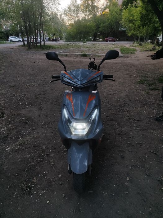 Продам скутер М11