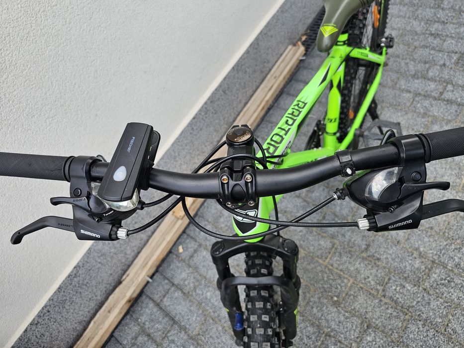 Vând bicicleta MTB