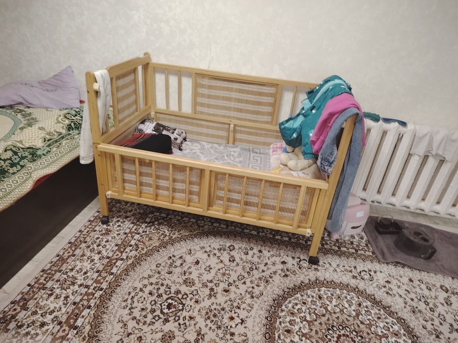 Кроватка детская.
