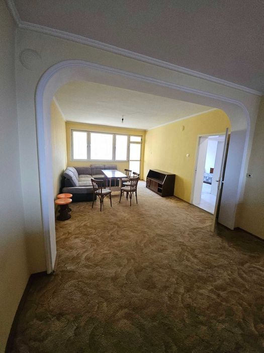 Продава се Тристаен апартамент в Казанлък - 83 кв.м за 1414 €/кв.м - Снимка #1