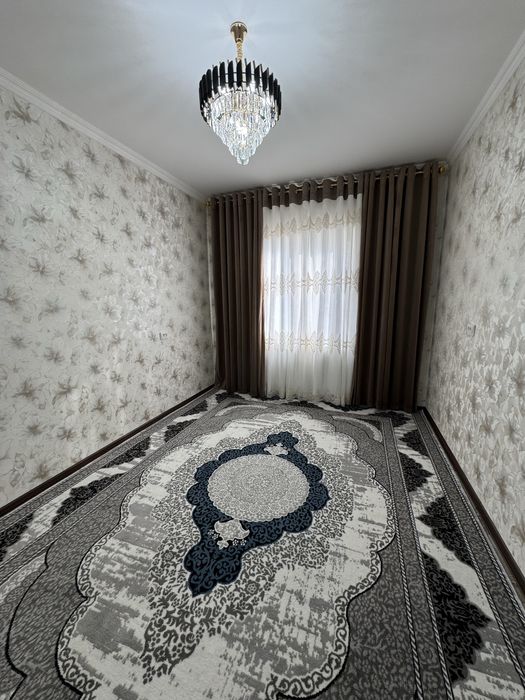 5-mikrda 2 xonali uy sotiladi 1-qavat