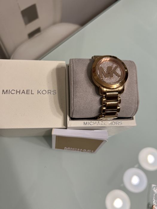 Дамски часовник