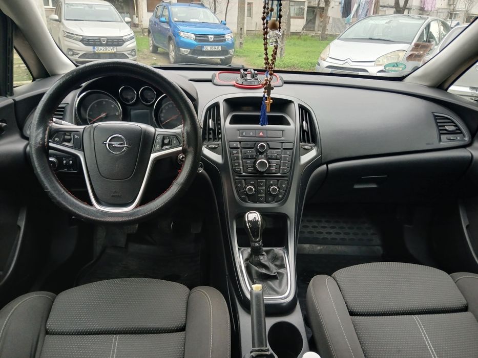 Opel Astra An 2011
