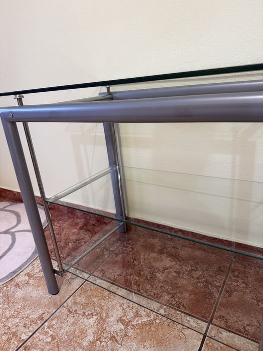 Masa de sticla impecabila