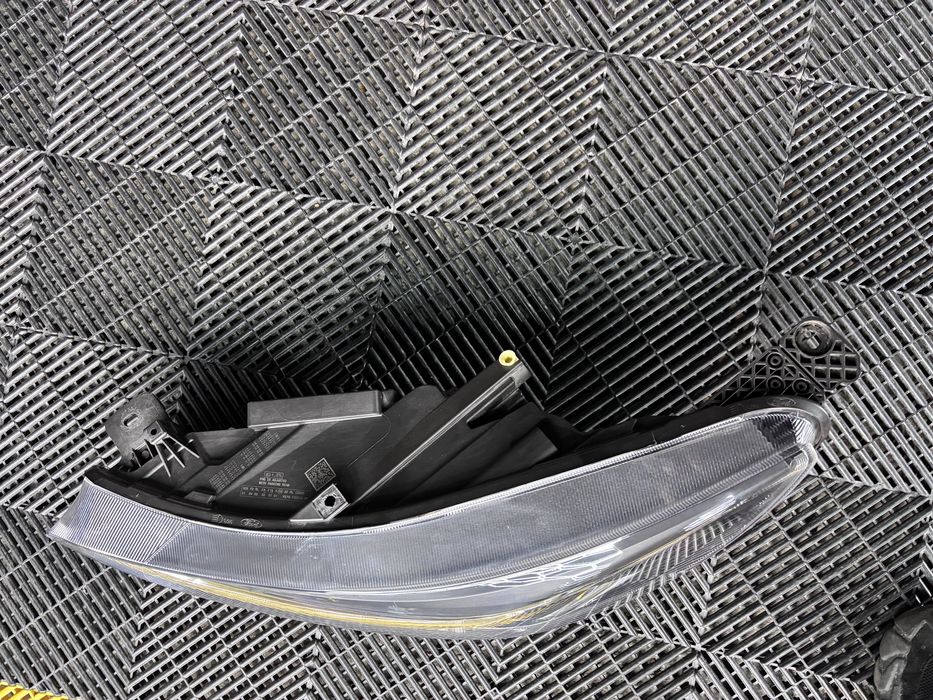 Far stanga full led Ford focus 4 2022