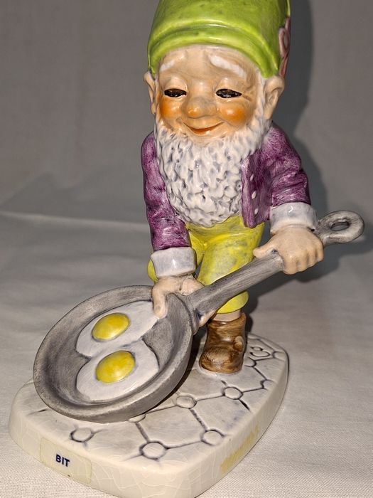 Порцеланова фигура--Goebel--W.Germany--1970--Bit--готвач