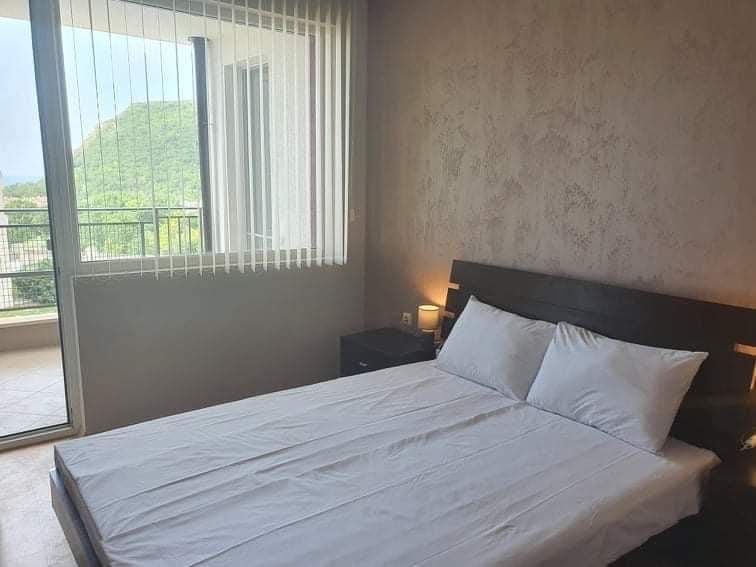 Продава се Тристаен апартамент в Каварна - 110 кв.м за 719 €/кв.м - Снимка #19