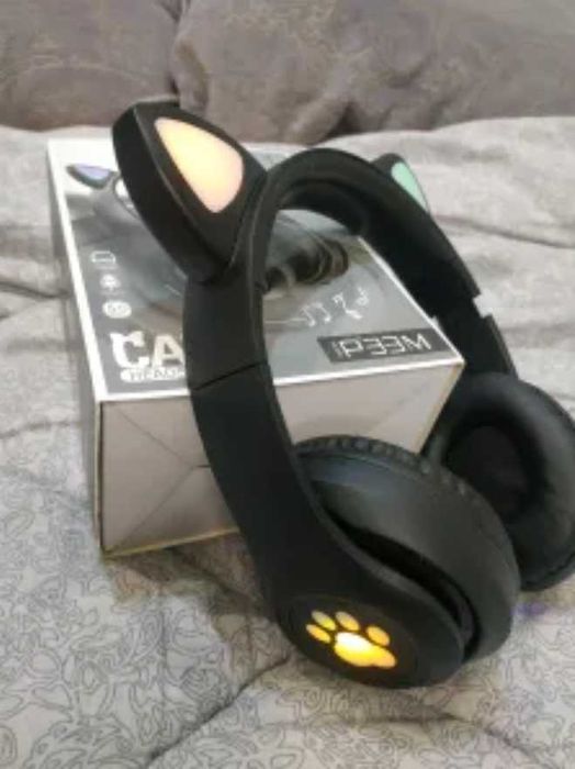 Безжични слушалки с котешки уши, светещи детски, Bluetooth черни