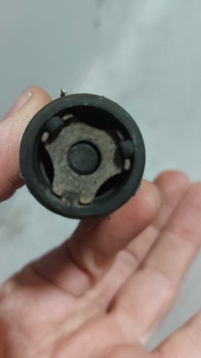 Вентиль на газовый баллон