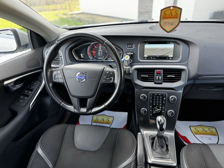 Volvo V40 D3 Automat / 2.0 Diesel 150cp/ Euro 6 / cash sau rate
