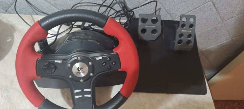 Руль с педалями Logitech formula force ex