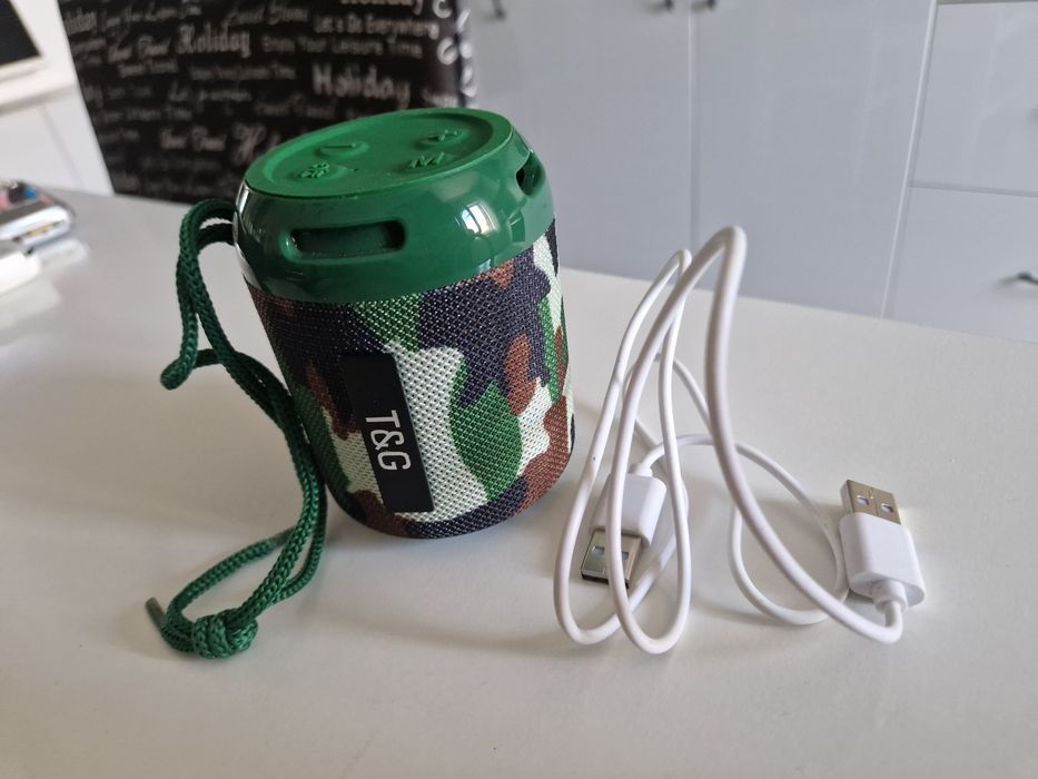 Boxa Bluetooth cu cablu