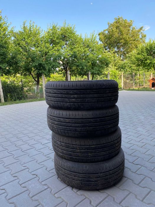 Vând cauciucuri de vara