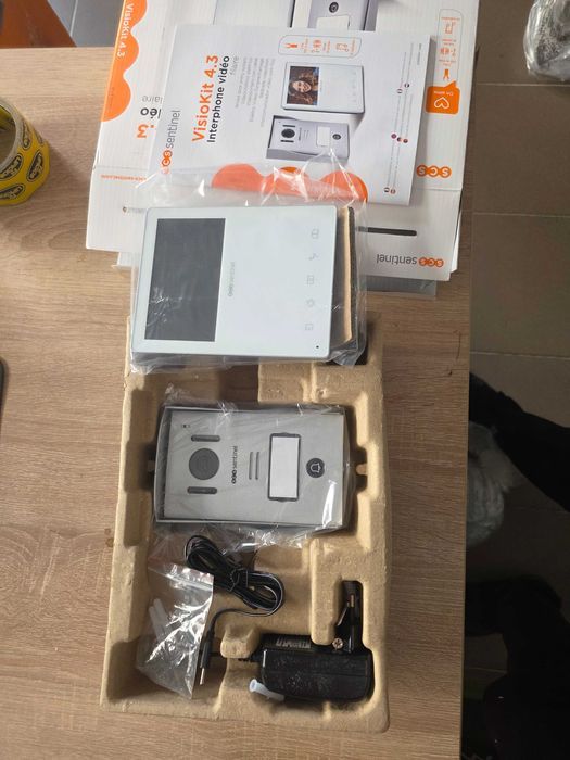 2 buc Kit Interfon Video SCS Sentinel PVF0051 VisioKit Ecran 11 cm