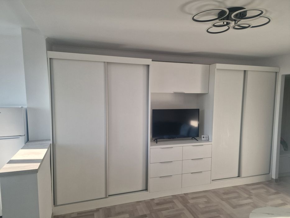 Garsoniera de inchiriat