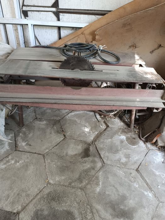 Деревообрабатывающий станок