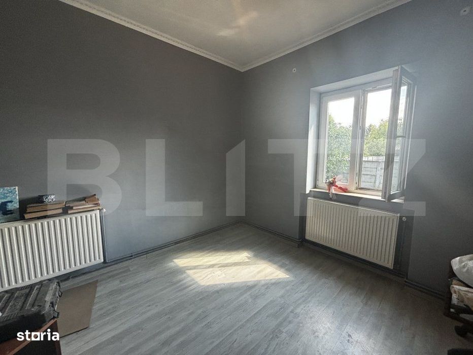 Casa de vanzare, cu 3 camere, 100 mp, zona Burdea