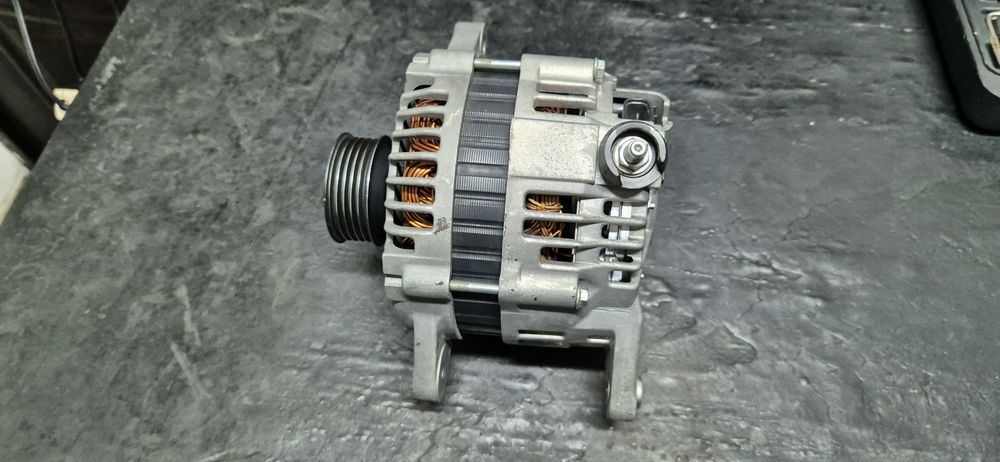 Генератор Subaru Legacy BH/BE 100A