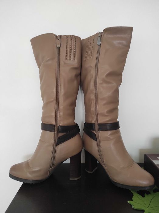 Елегантни дамски ботуши МАТ СТАР