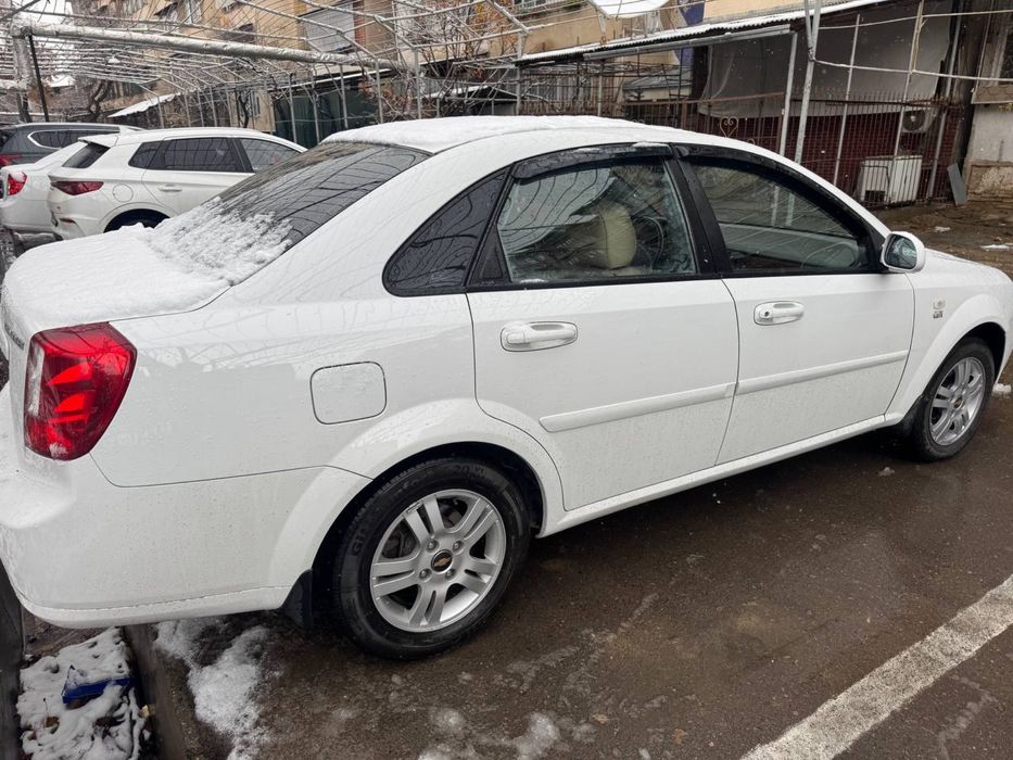 Lasetti 2013 3 poz A/T probeg 110000