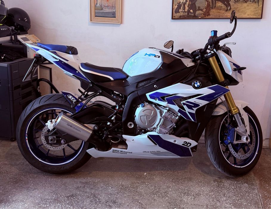 Motocicleta BMW S1000R 2015