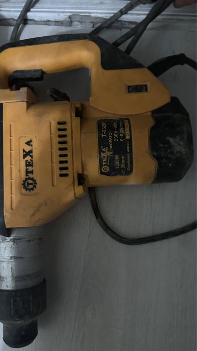 Перфоратор продам