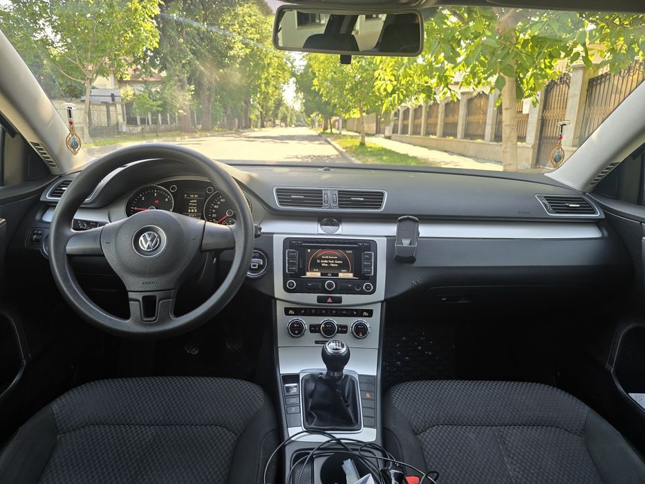 VOLKSWAGEN Passat 2012 — imagine 5