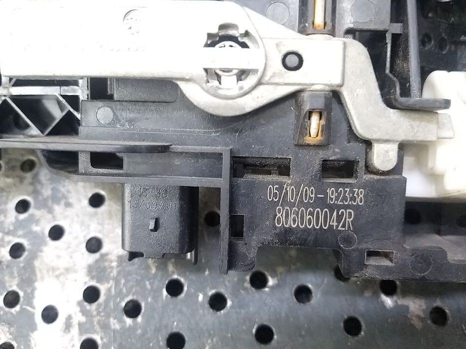 Maner usa dreapta spate renault megane 3 806060042r