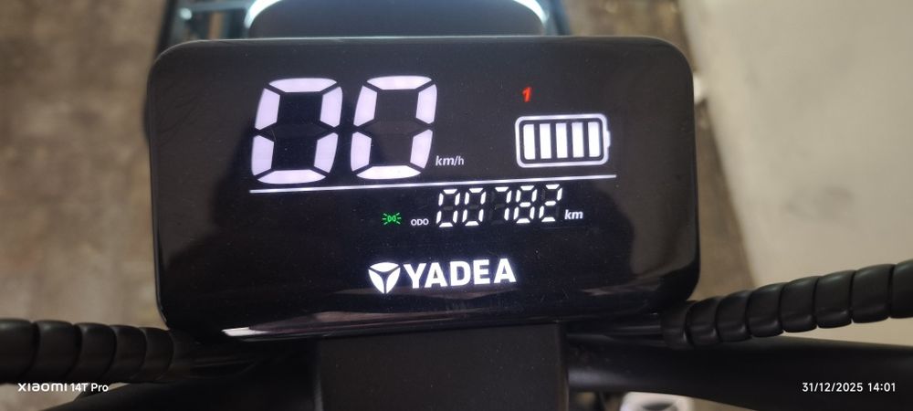 Skuter 3 balonli yadea